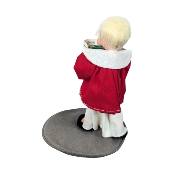 1993 Annalee Choir Boy Doll: Vintage Christmas Caroler Figurine - Picture 4 of 7